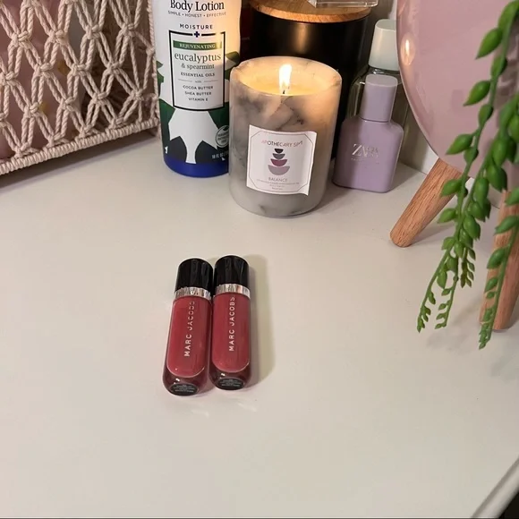 Marc Jacobs glossy lip gloss - Picture 1 of 6